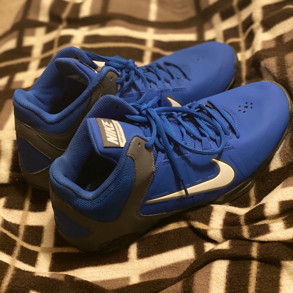 Nike Shoes - Nike Air Visi Pro 4